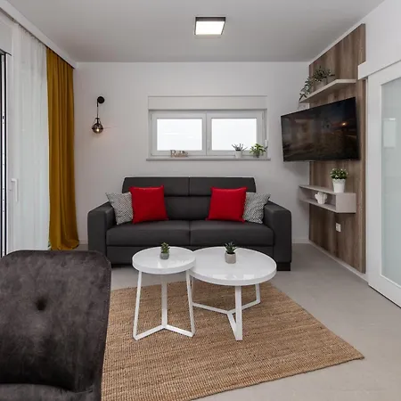 Apartments Mare B With Pool Novalja Room photo