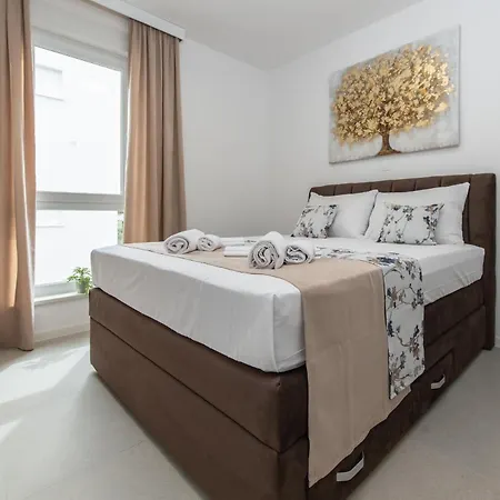 Apartments Mare B With Pool Novalja Room photo