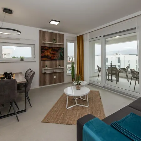 Apartments Mare B With Pool Novalja Room photo