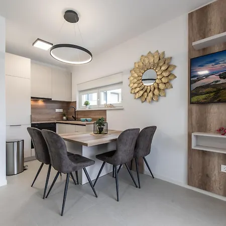 Apartments Mare B With Pool Novalja Room photo