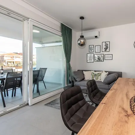 Apartments Mare B With Pool Novalja Room photo